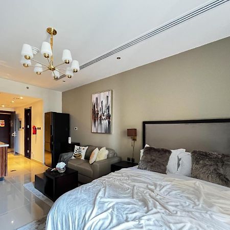 Trophy - Sky High Haven Suite Dubai Bagian luar foto